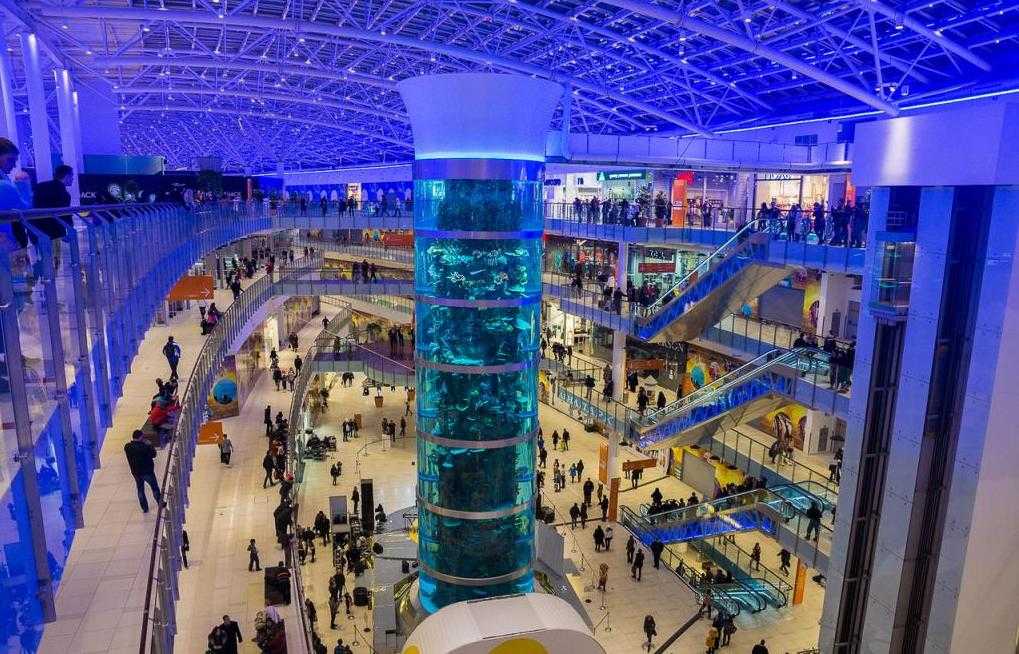 самый большой торговый центр в России Авиапарк