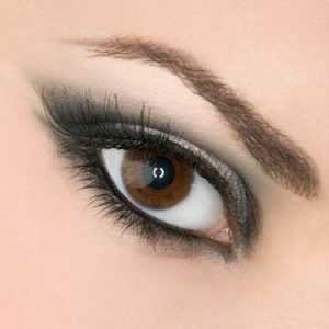 Как накрасить красиво глаза черным карандашом