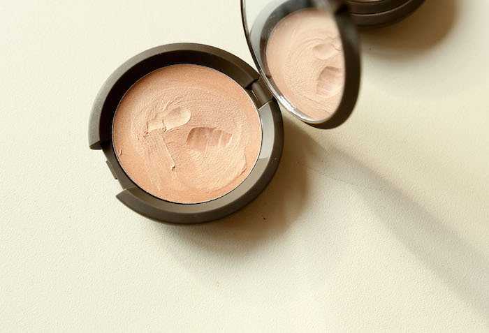 Becca Shimmering Skin Perfector Poured Highlighter